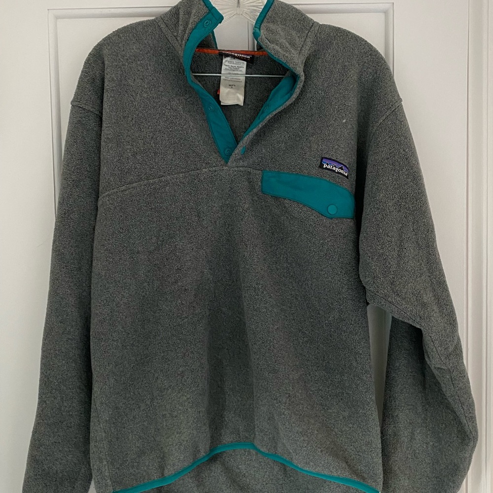 Grey Patagonia Synchilla Snap-T Fleece